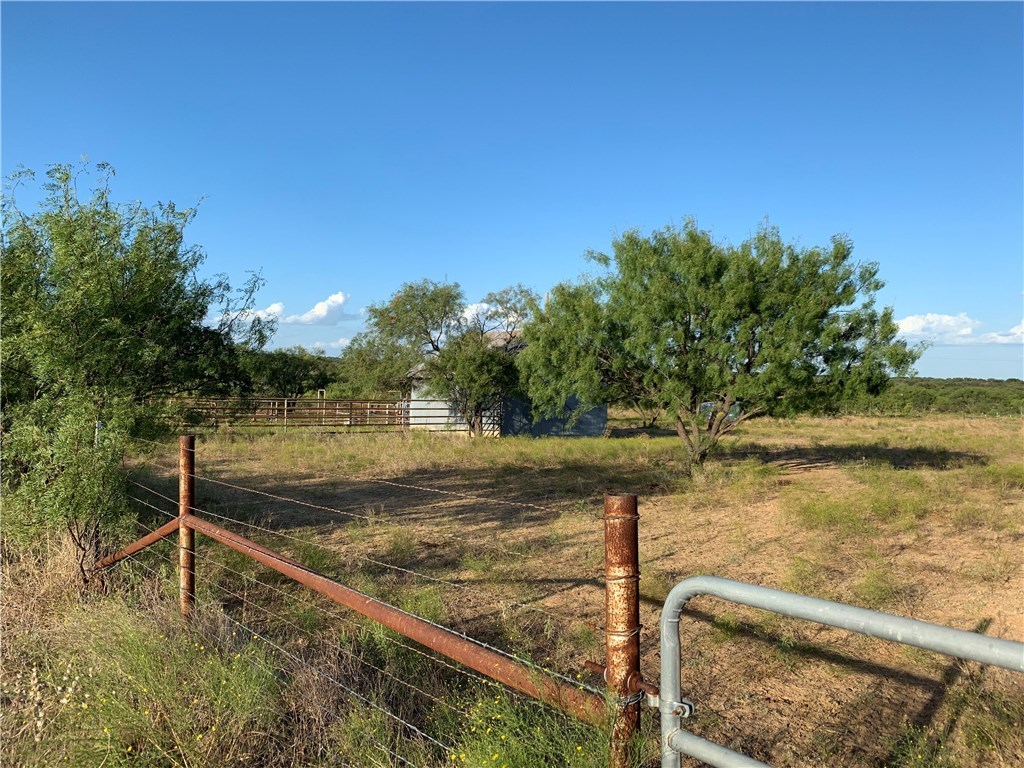 1450 Cr 165 Sidney TX 76474