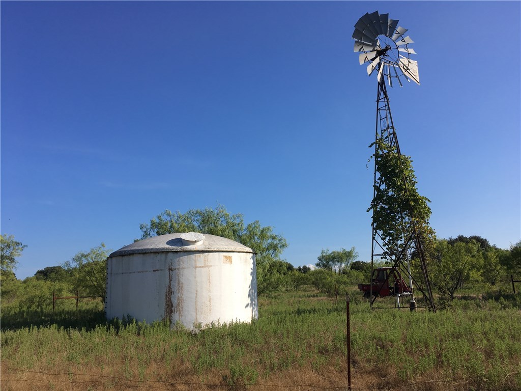 1450 Cr 165 Sidney TX 76474