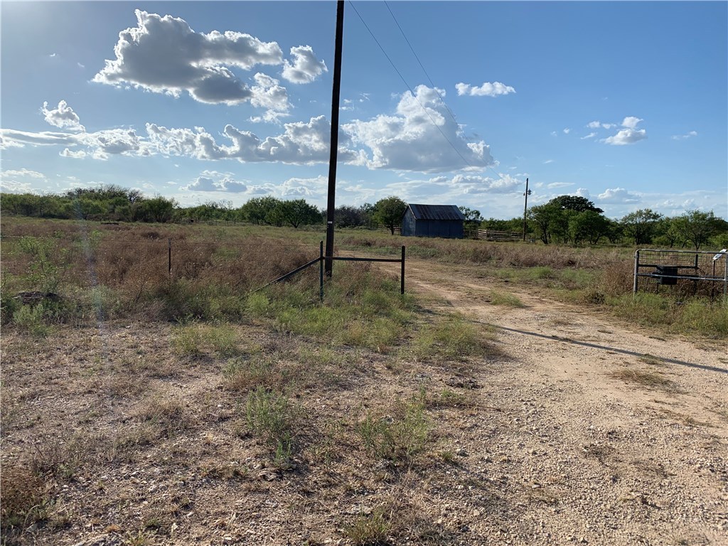1450 Cr 165 Sidney TX 76474