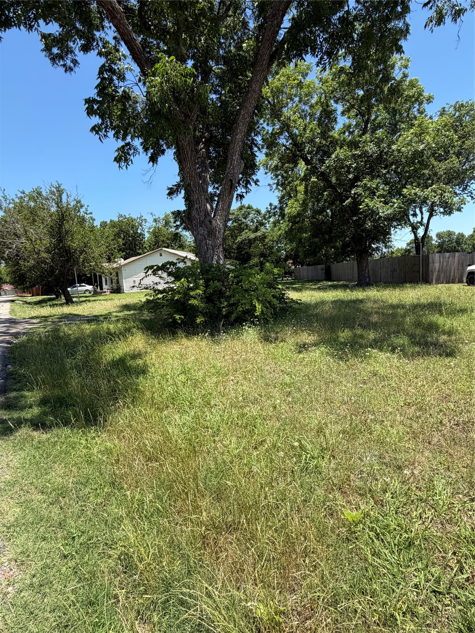 409 E Alamo Street Terrell TX 75160