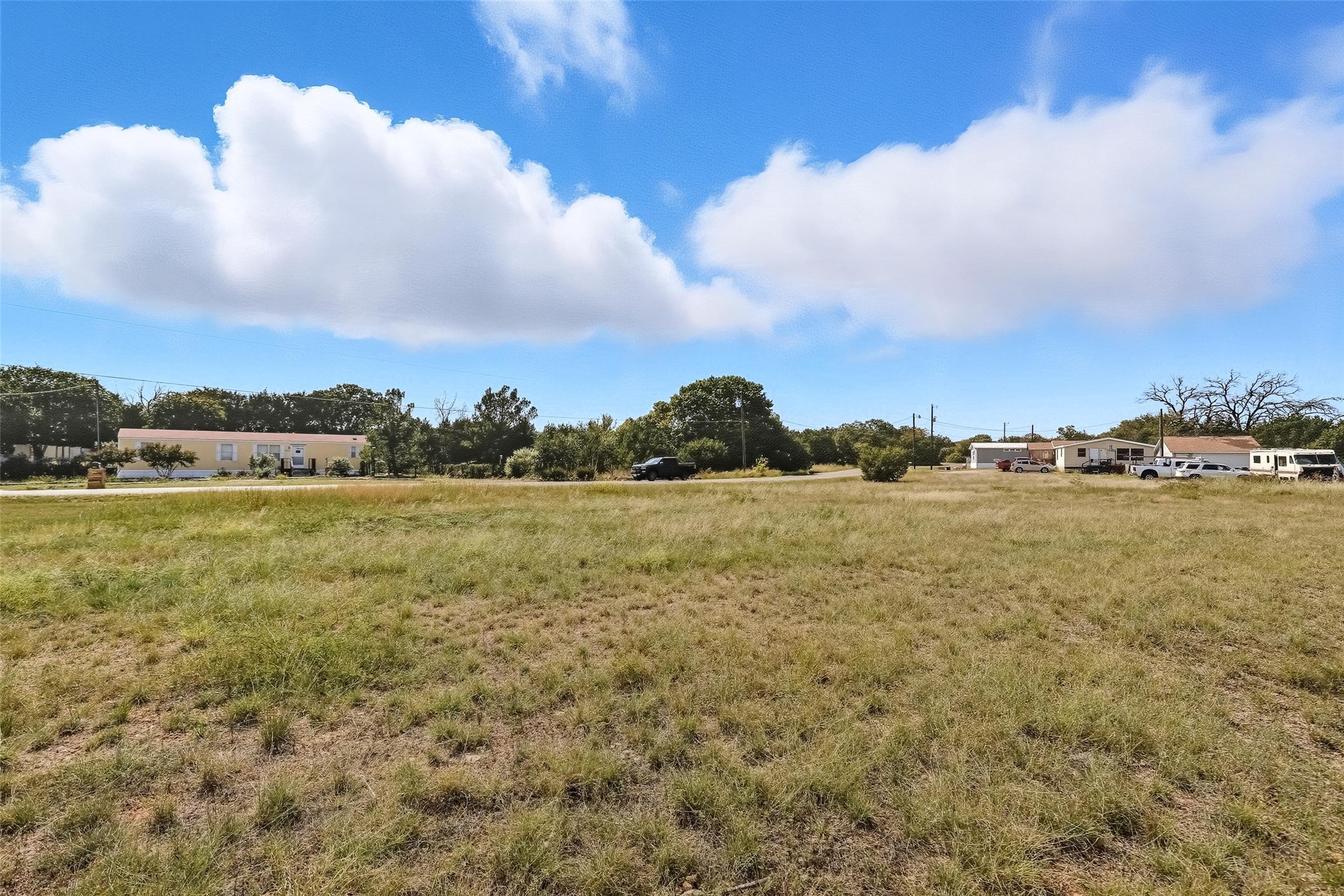 3102 Hilltop Court Granbury TX 76048