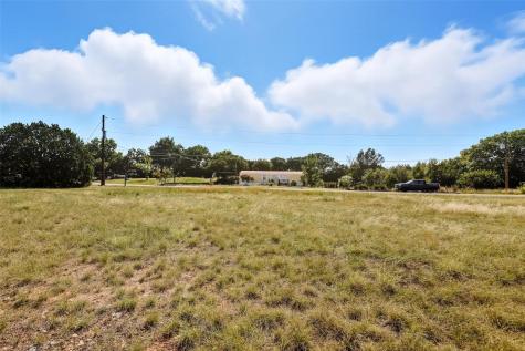 3102 Hilltop Court Granbury TX 76048