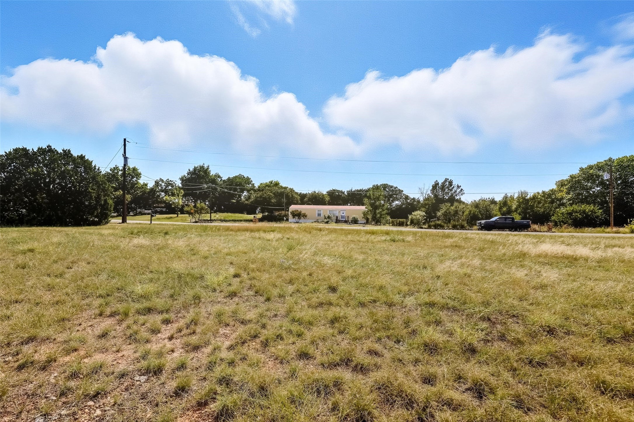 3102 Hilltop Court Granbury TX 76048