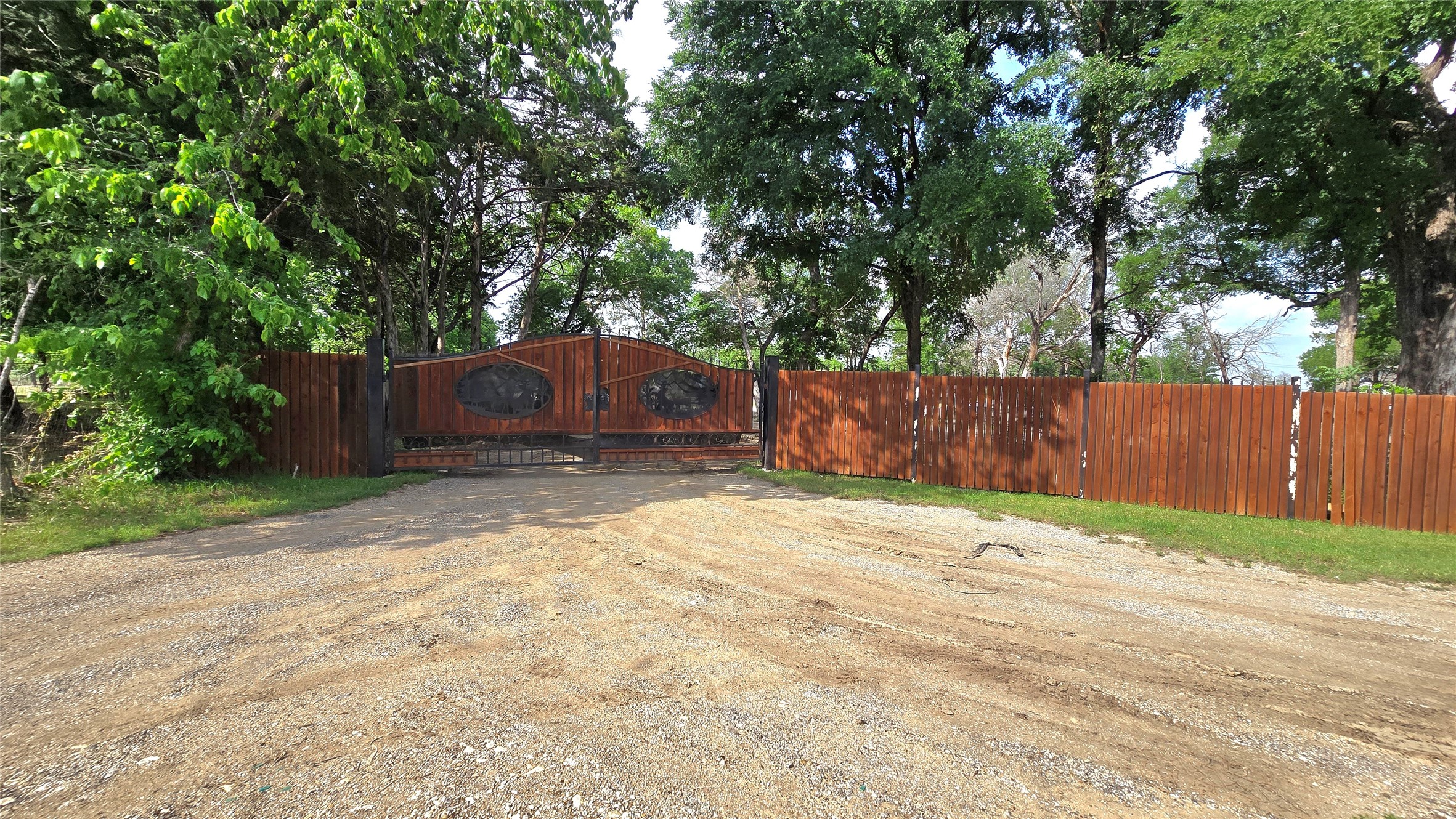 2401 Gibbs Williams Road Dallas TX 75233
