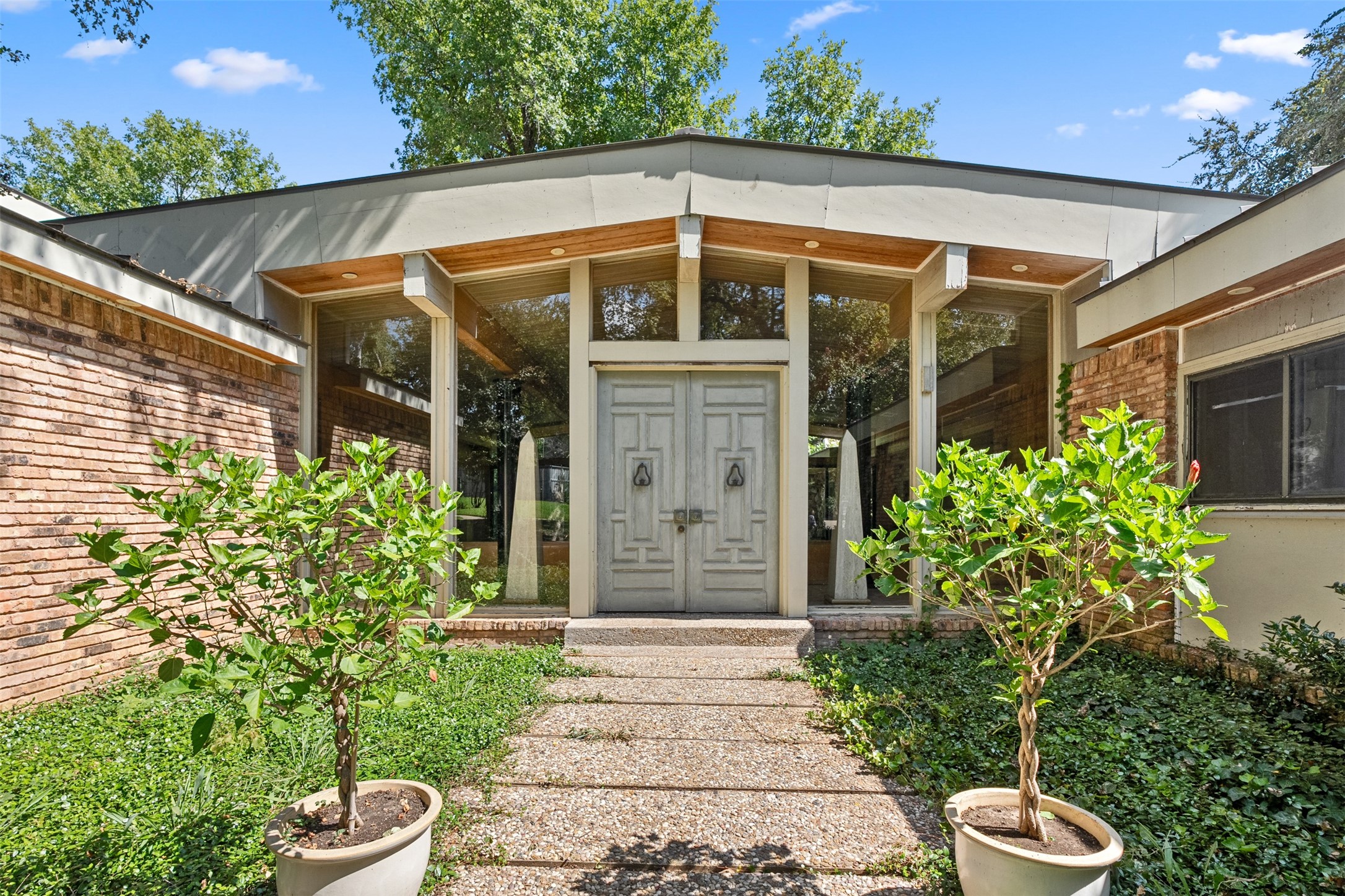 10706 Royal Park Drive Dallas TX 75230