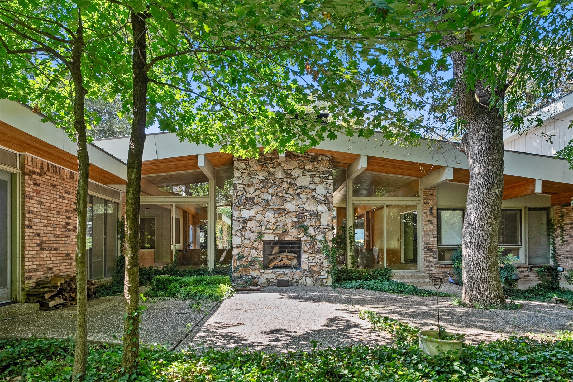 10706 Royal Park Drive Dallas TX 75230