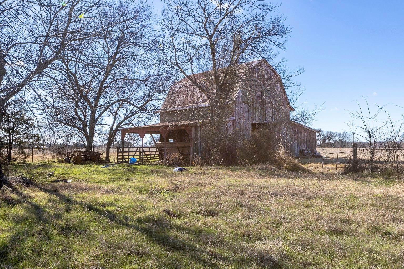12005 County Road 4078 Scurry TX 75158