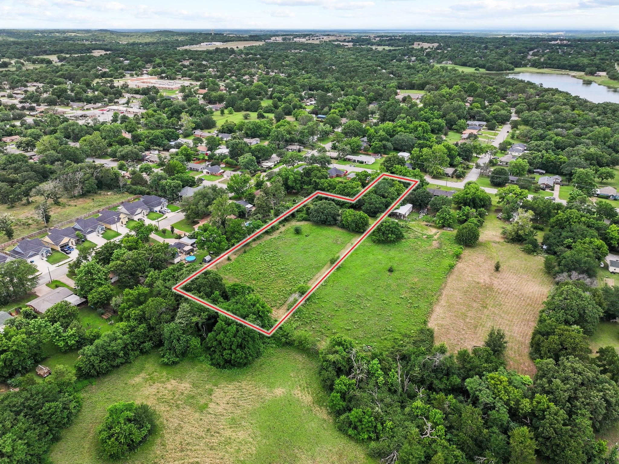 2406 Loy Lake Road Denison TX 75020
