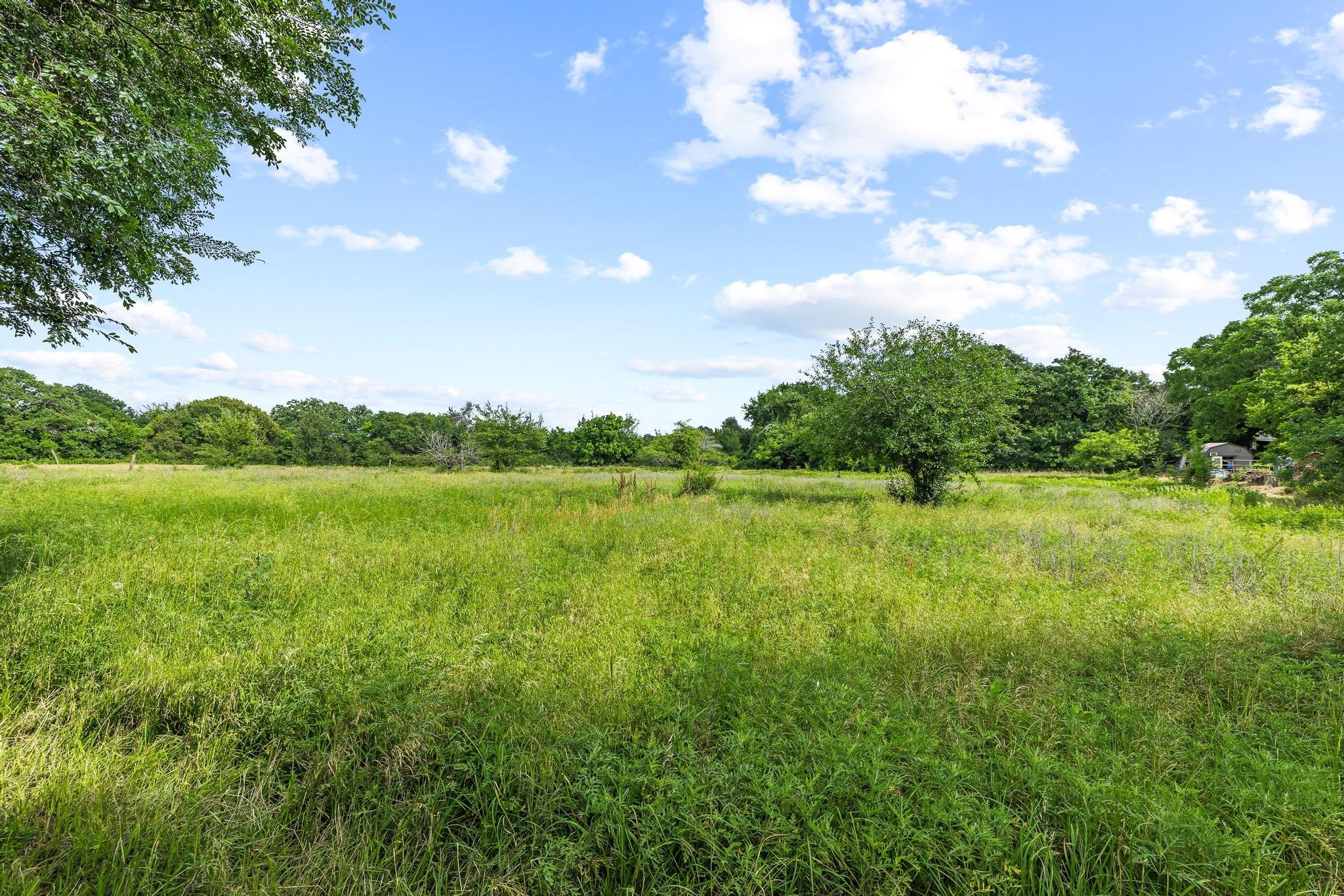 2406 Loy Lake Road Denison TX 75020