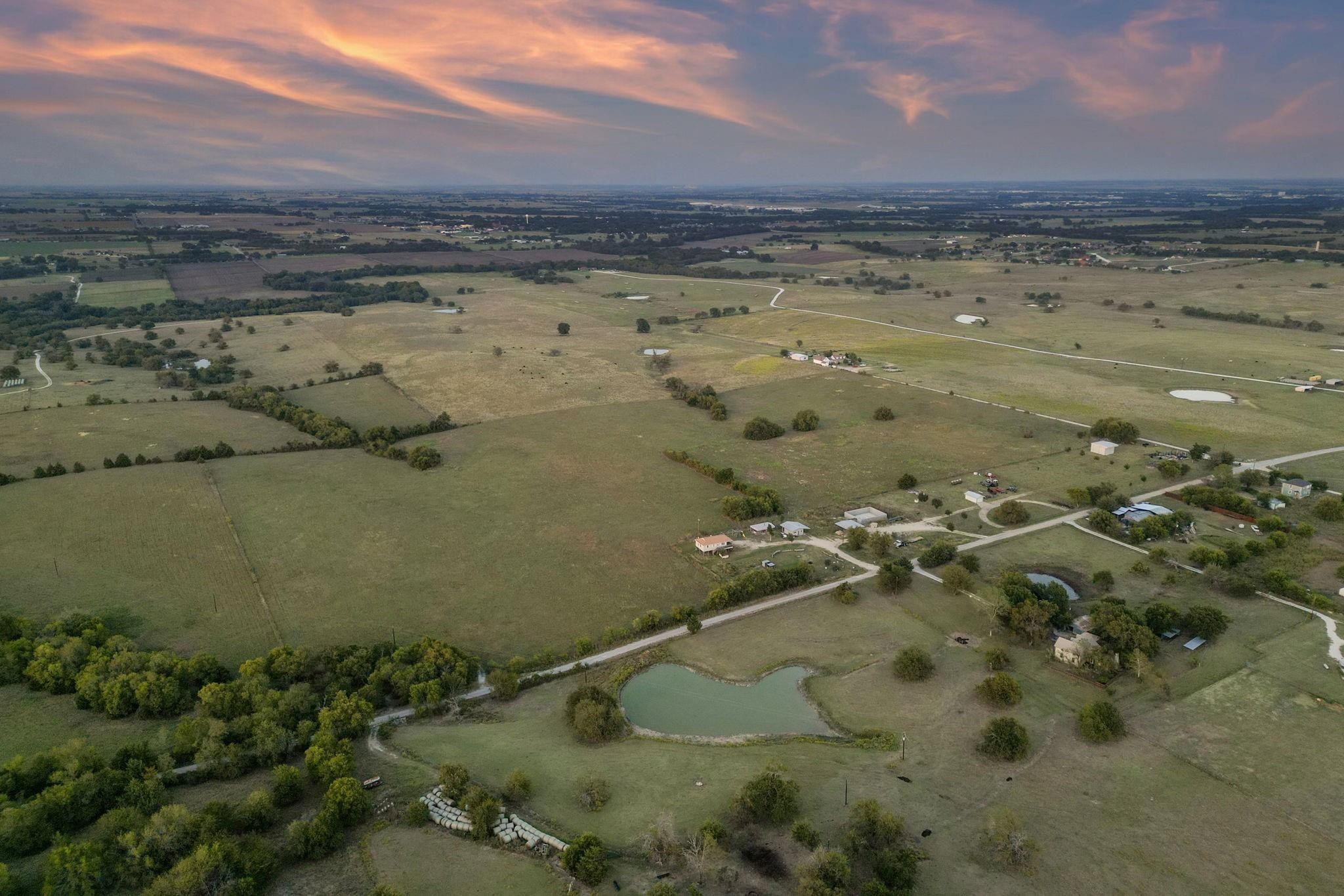 1258 County Road 352 Road Gainesville TX 76240