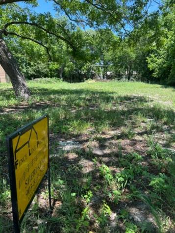 116 W Walnut Street Whitewright TX 75491