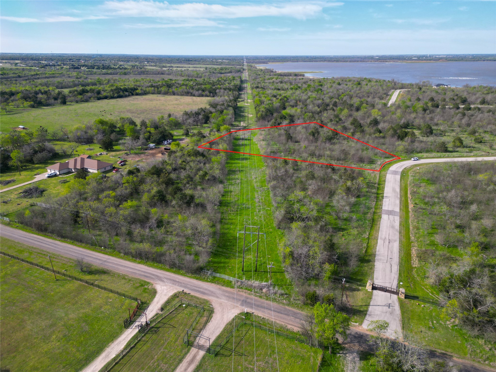 8013 Big Water Lane Kemp TX 75143