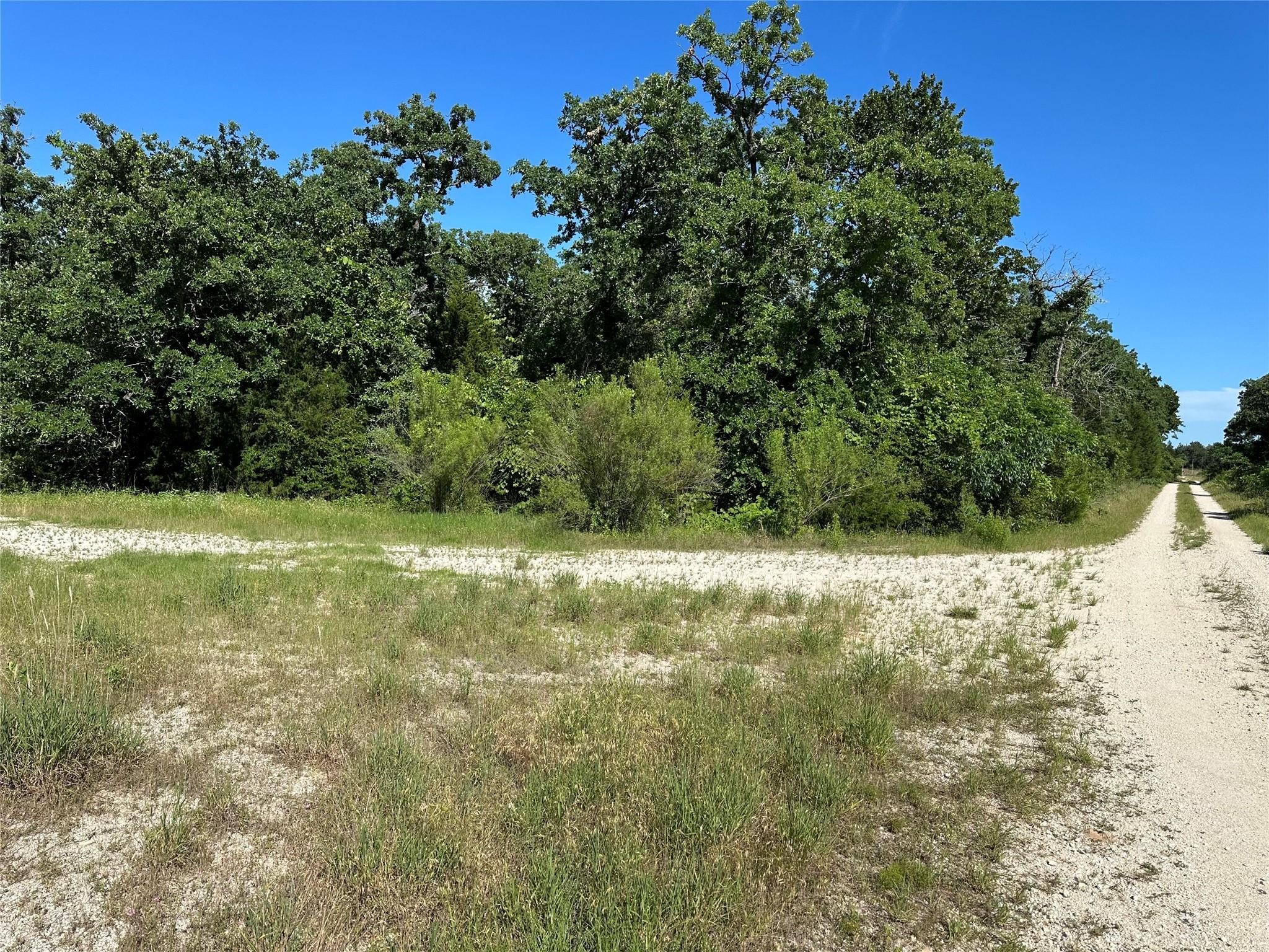 T.b.d. Fcr 720 Teague TX 75860