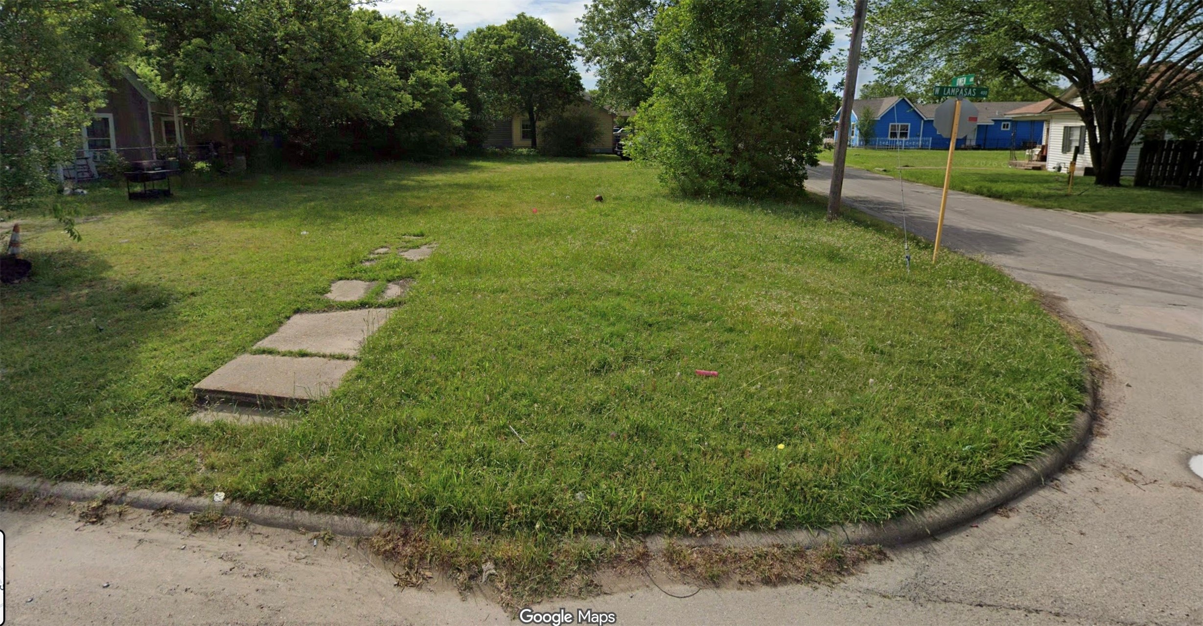 403 W Lampasas Street Ennis TX 75119