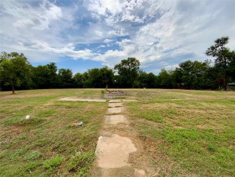 1018 W Angeline Street Groesbeck TX 76642