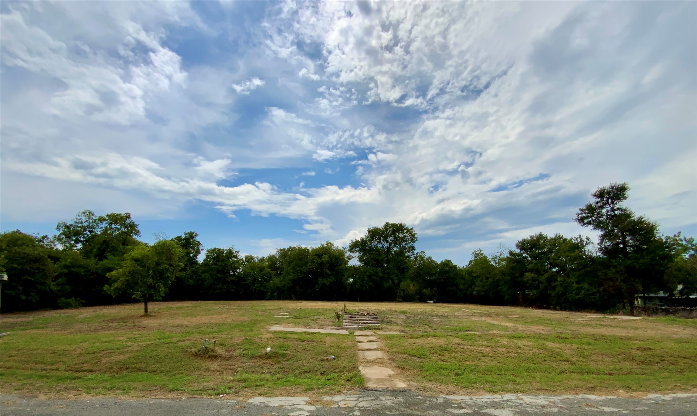 1018 W Angeline Street Groesbeck TX 76642