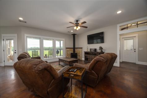 191 Bell Van Alstyne TX 75495
