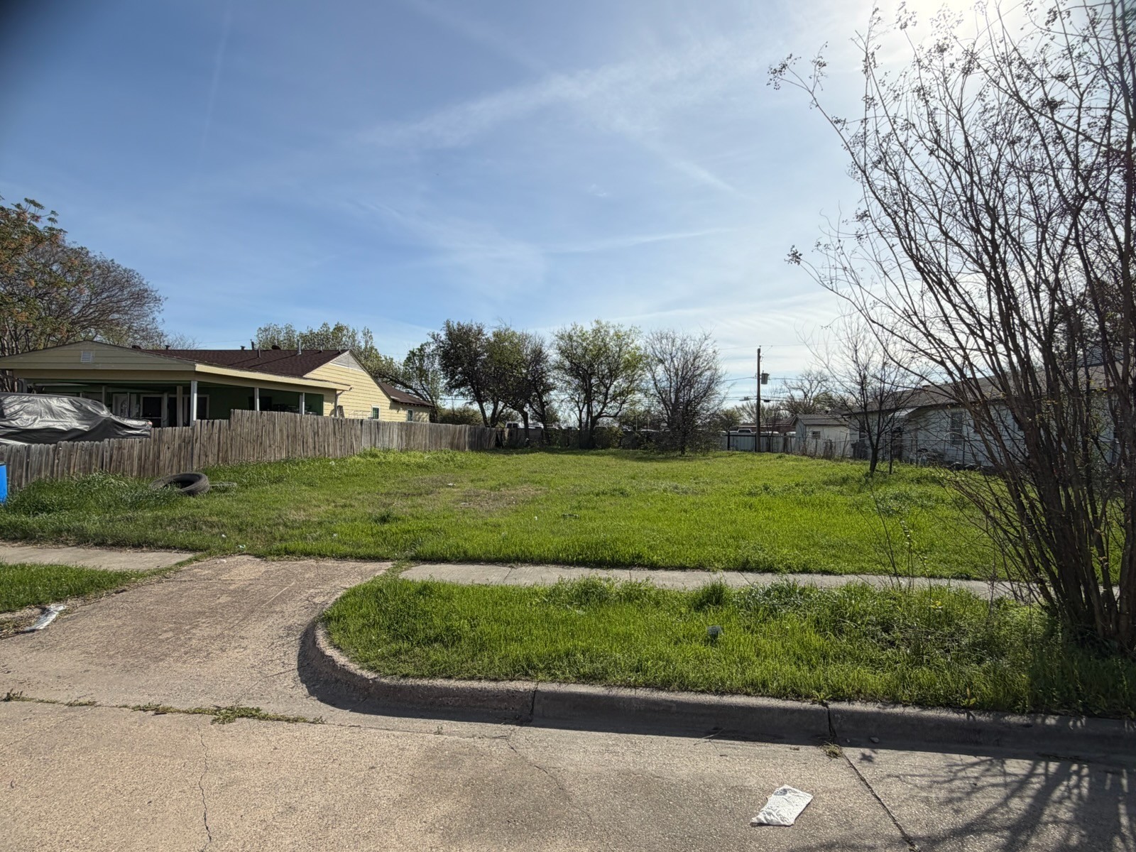 218 Manor Street Grand Prairie TX 75050