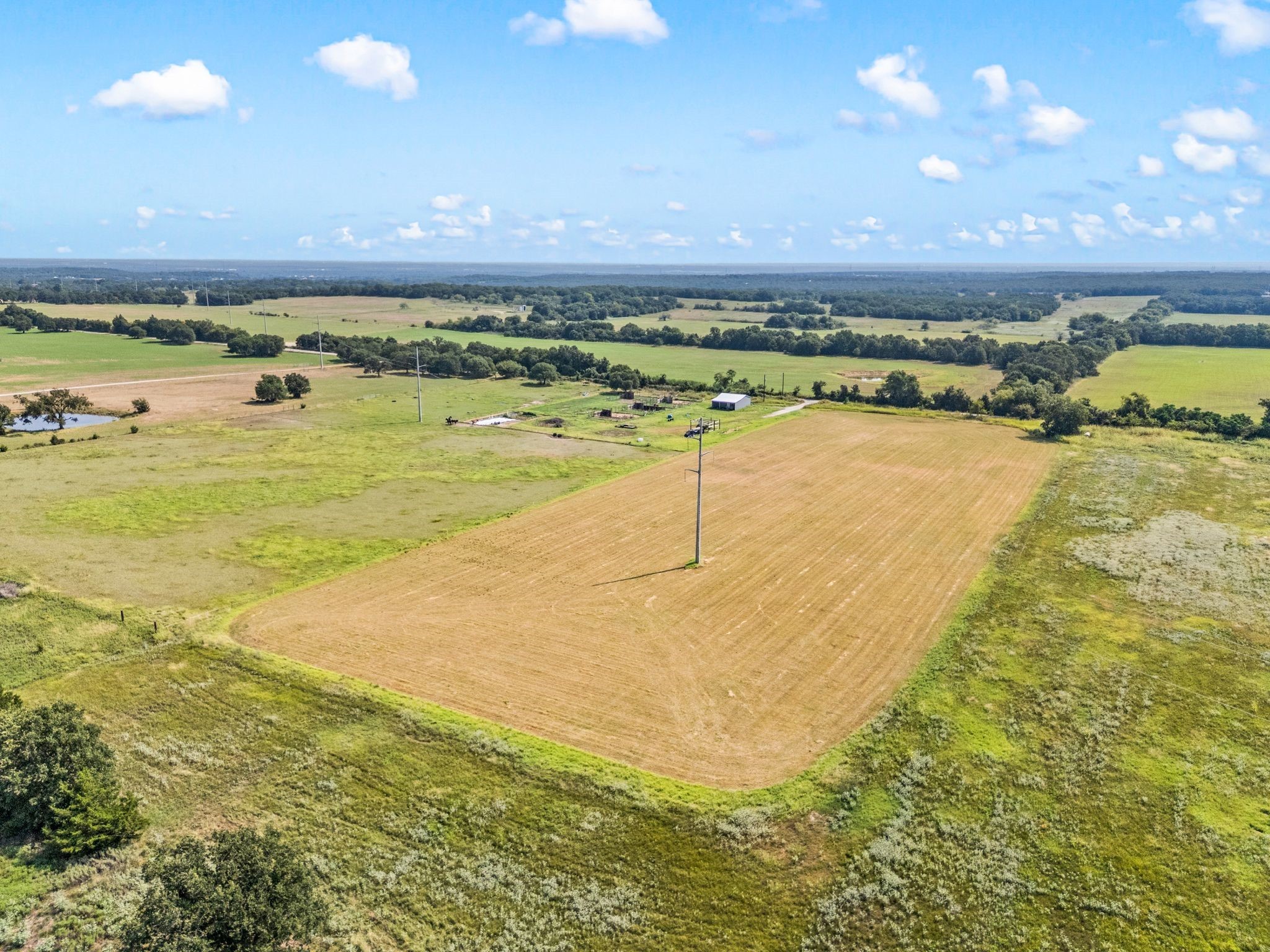836 County Road 1895 Sunset TX 76270