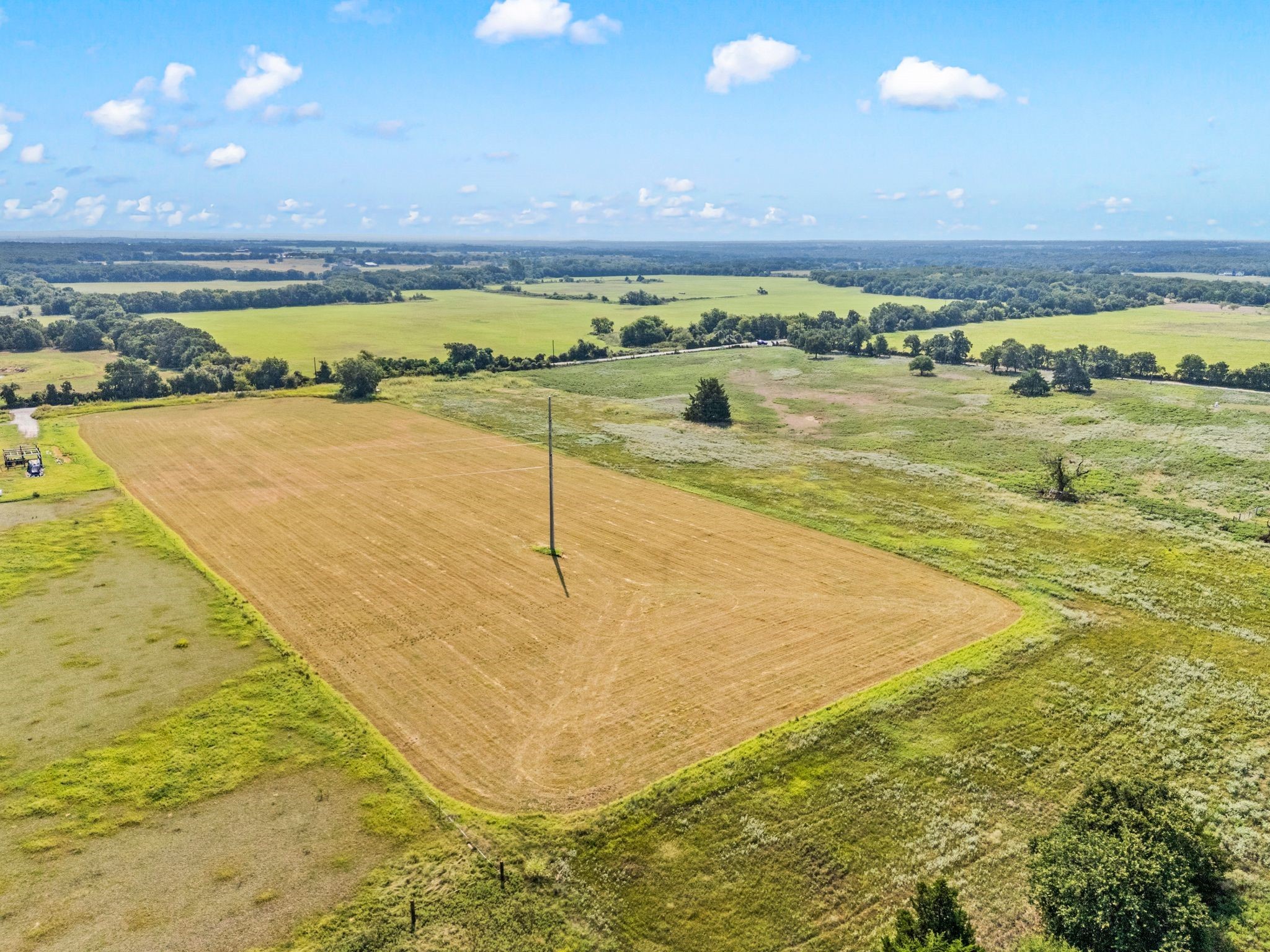836 County Road 1895 Sunset TX 76270