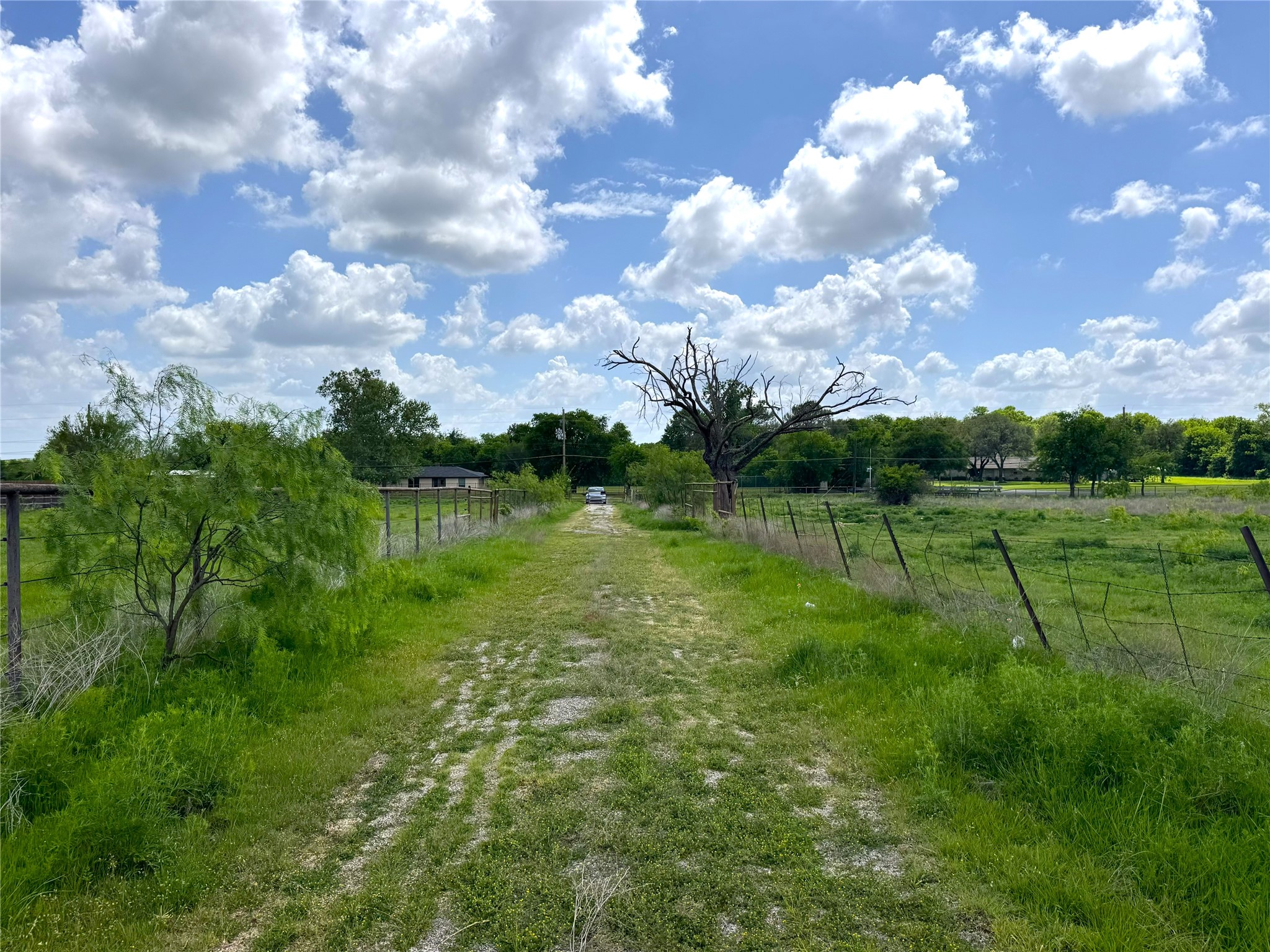 1601 Oak Grove Road E Fort Worth TX 76028