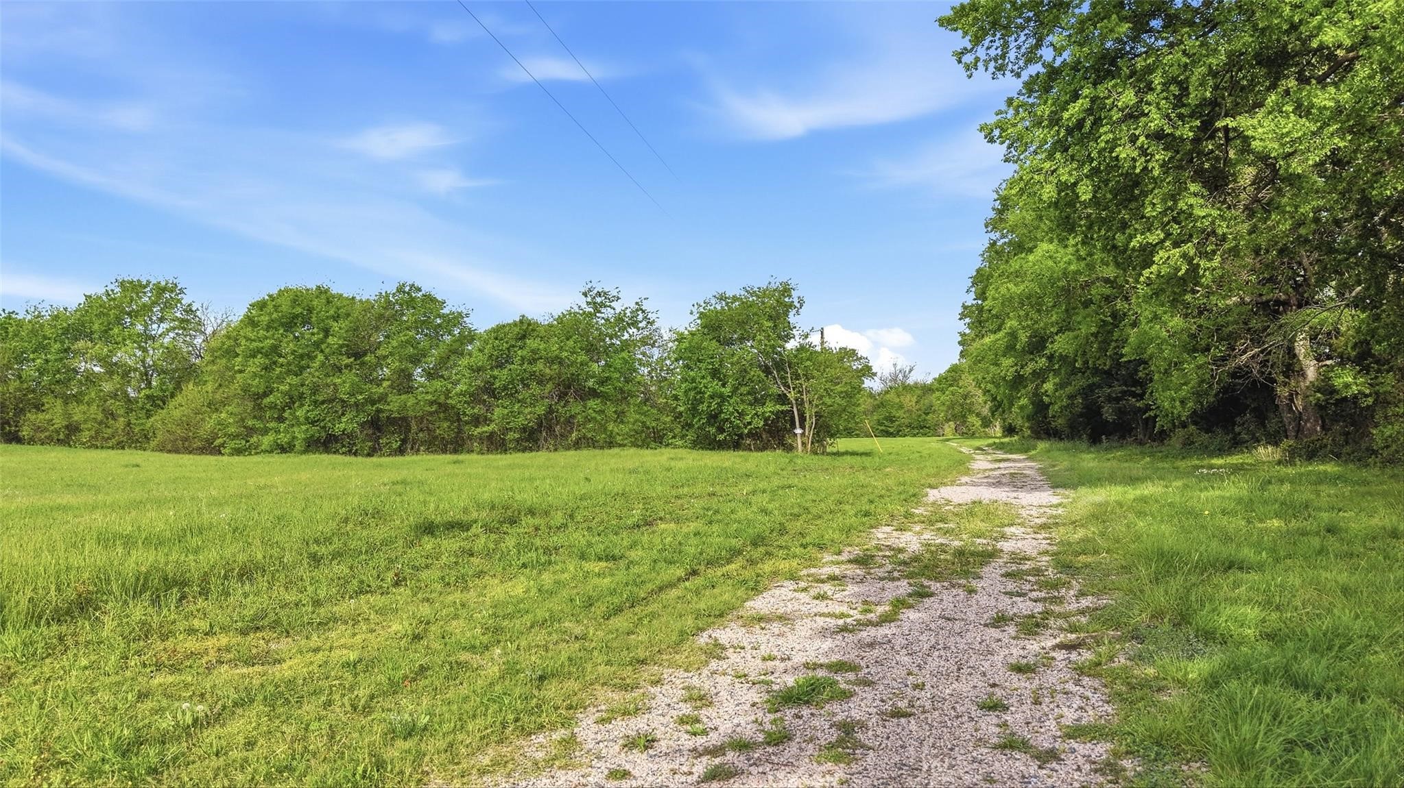 9015 Us Highway 69 Bells TX 75414