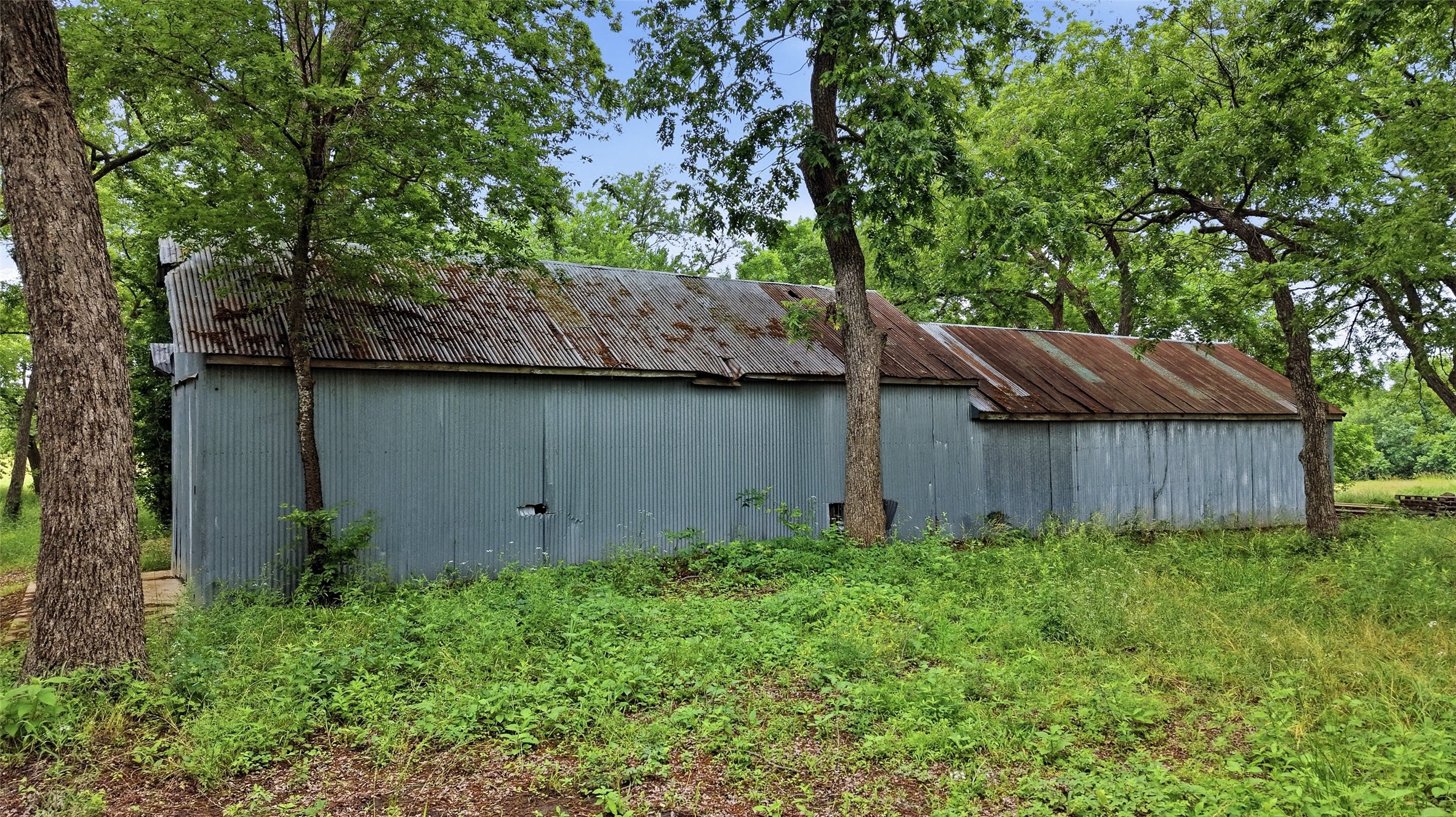 9015 Us Highway 69 Bells TX 75414