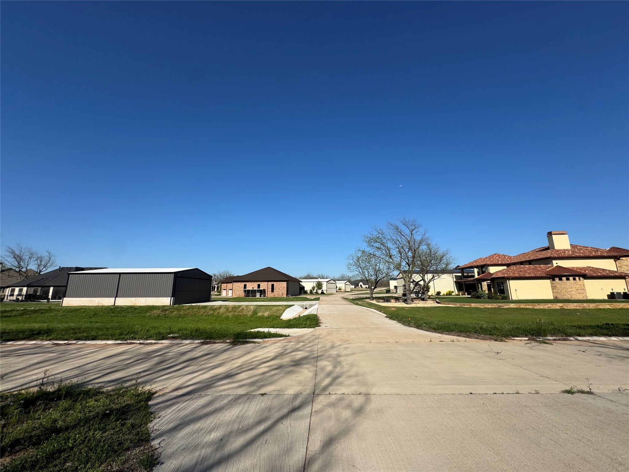 6011 Bonanza Drive Granbury TX 76049