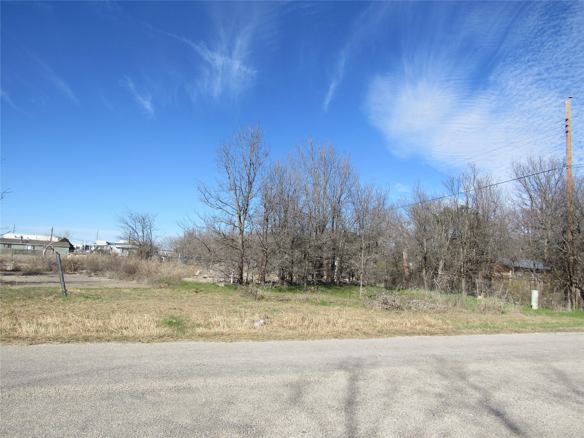207 Newell Drive Hudson Oaks TX 76087