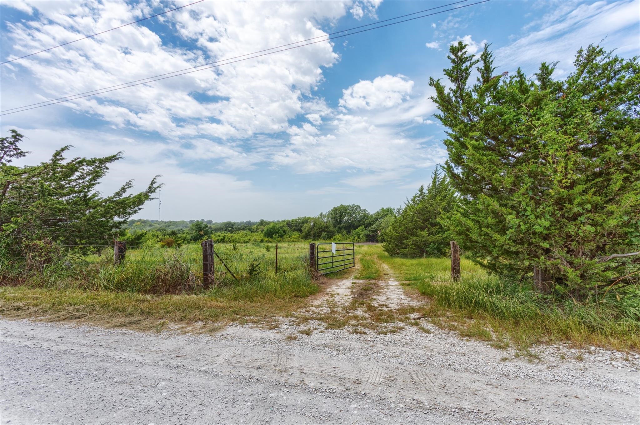 2075 County Road 151 Gainesville TX 76240