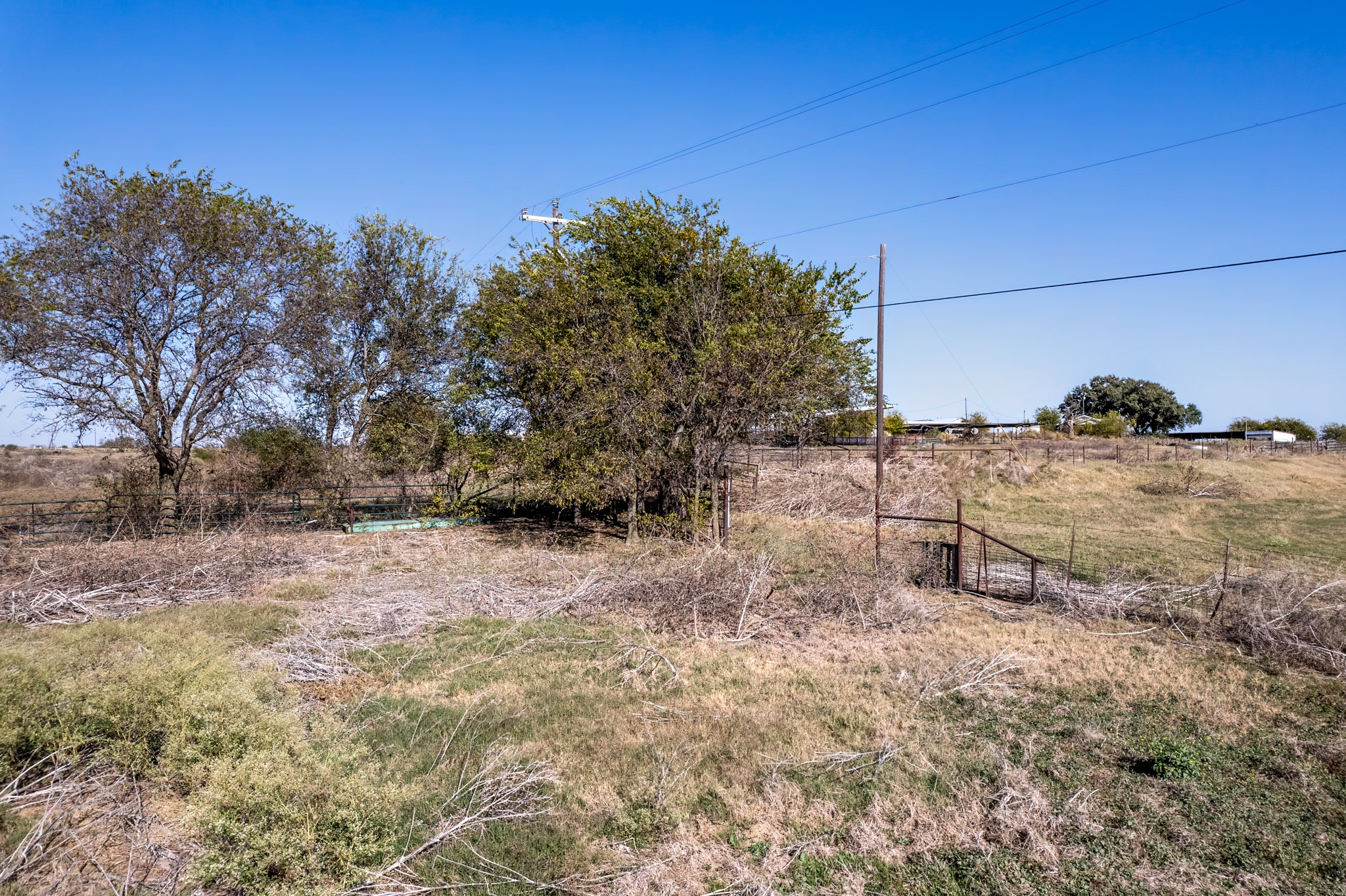 5814 Woodard Avenue Cleburne TX 76033