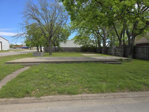 811 Hillsboro Street Cleburne TX 76033