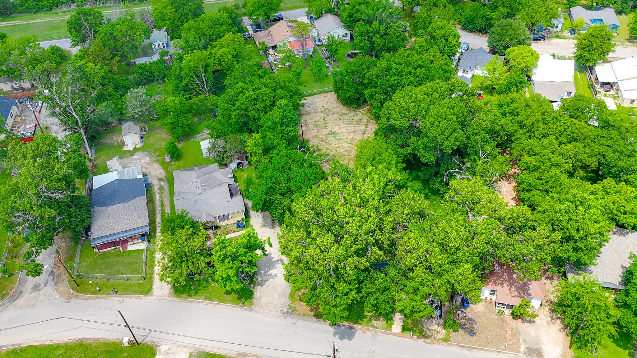 1324 W 10th Avenue Corsicana TX 75110