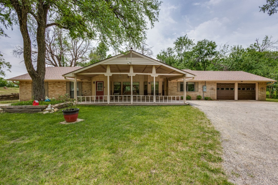 677 Farm To Market Road 3356 Van Alstyne TX 75495