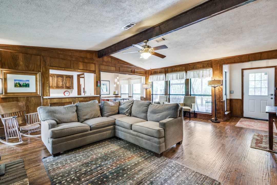 677 Farm To Market Road 3356 Van Alstyne TX 75495