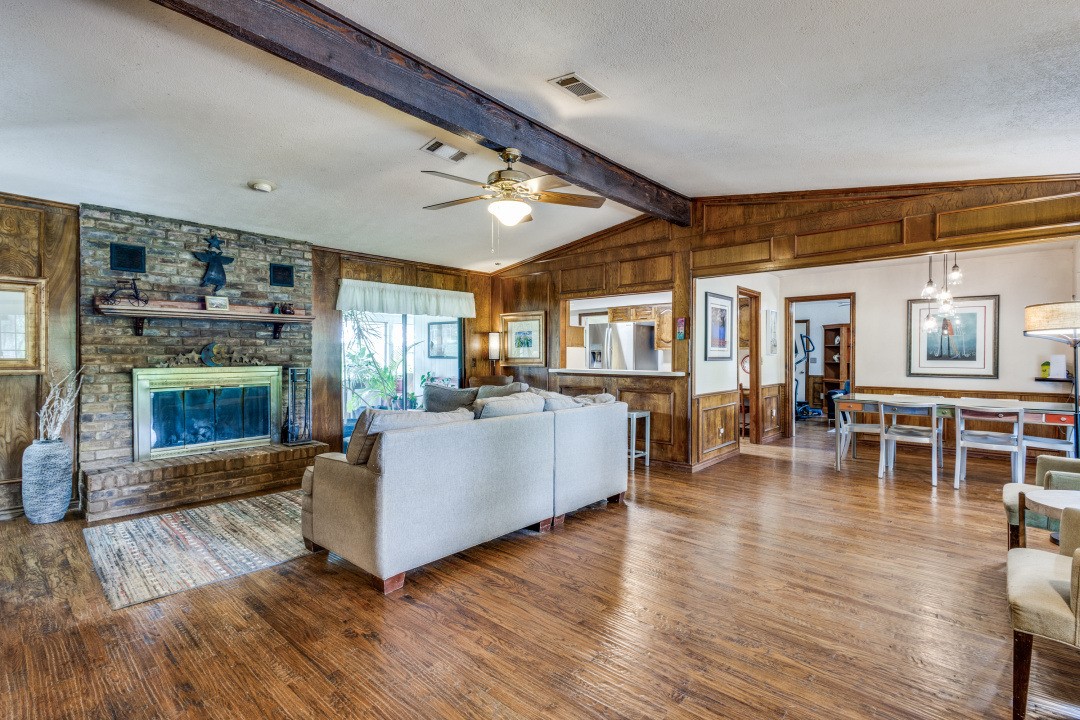 677 Farm To Market Road 3356 Van Alstyne TX 75495