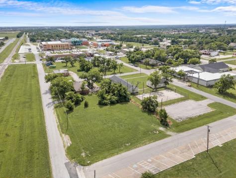 211 N Riggins Street Anna TX 75409