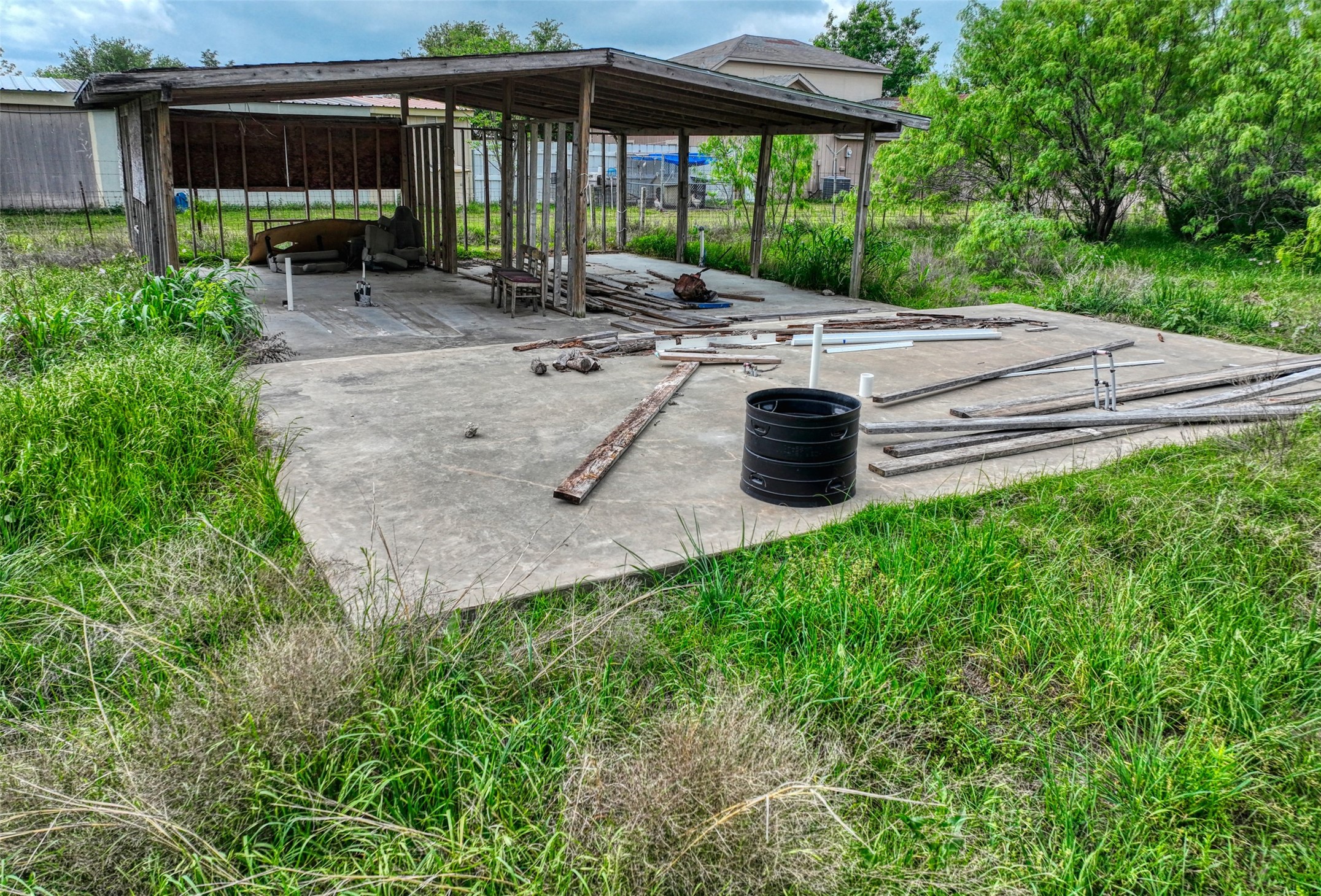 206 185 Rice TX 75155
