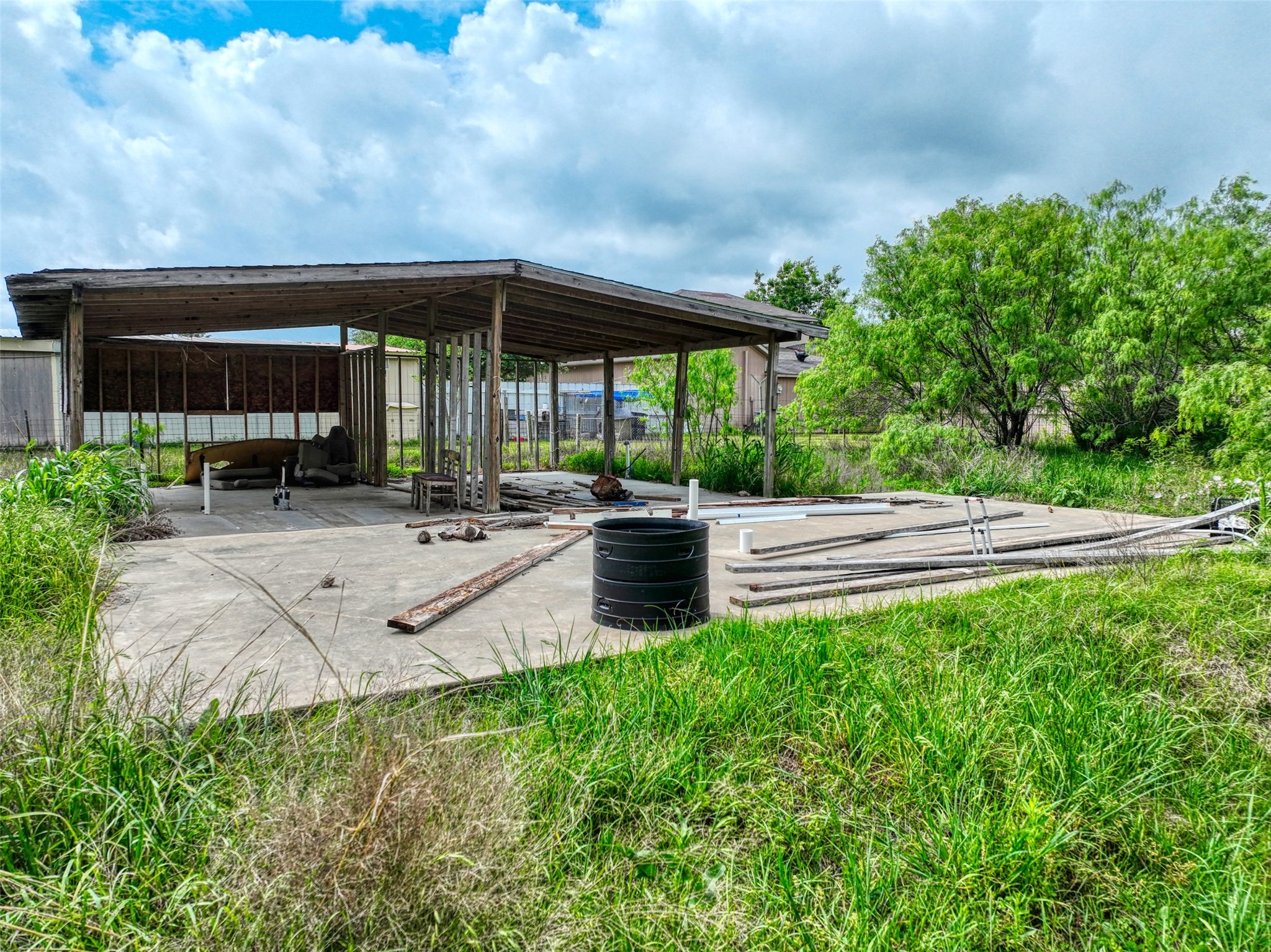 206 185 Rice TX 75155