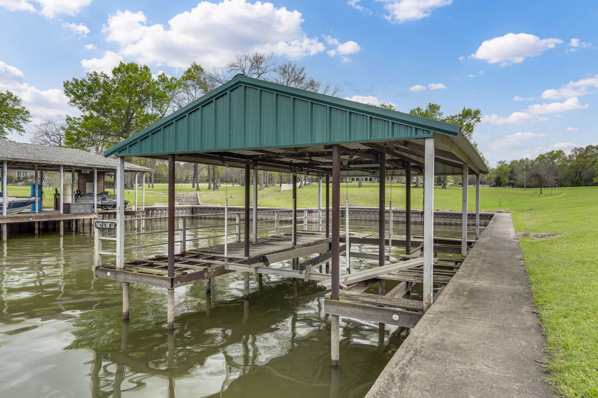 A2000 Azure Lane Streetman TX 75859