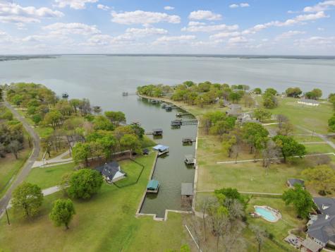 A2000 Azure Lane Streetman TX 75859