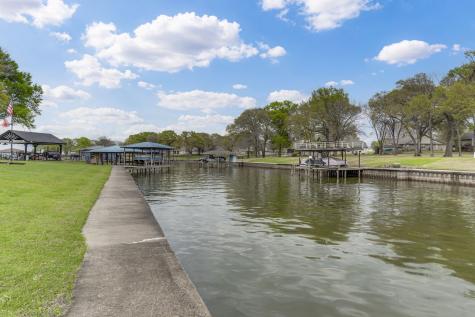 A2000 Azure Lane Streetman TX 75859