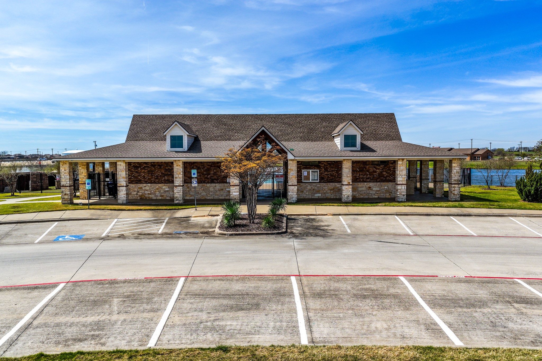 2908 Lakewood Lane Royse City TX 75189