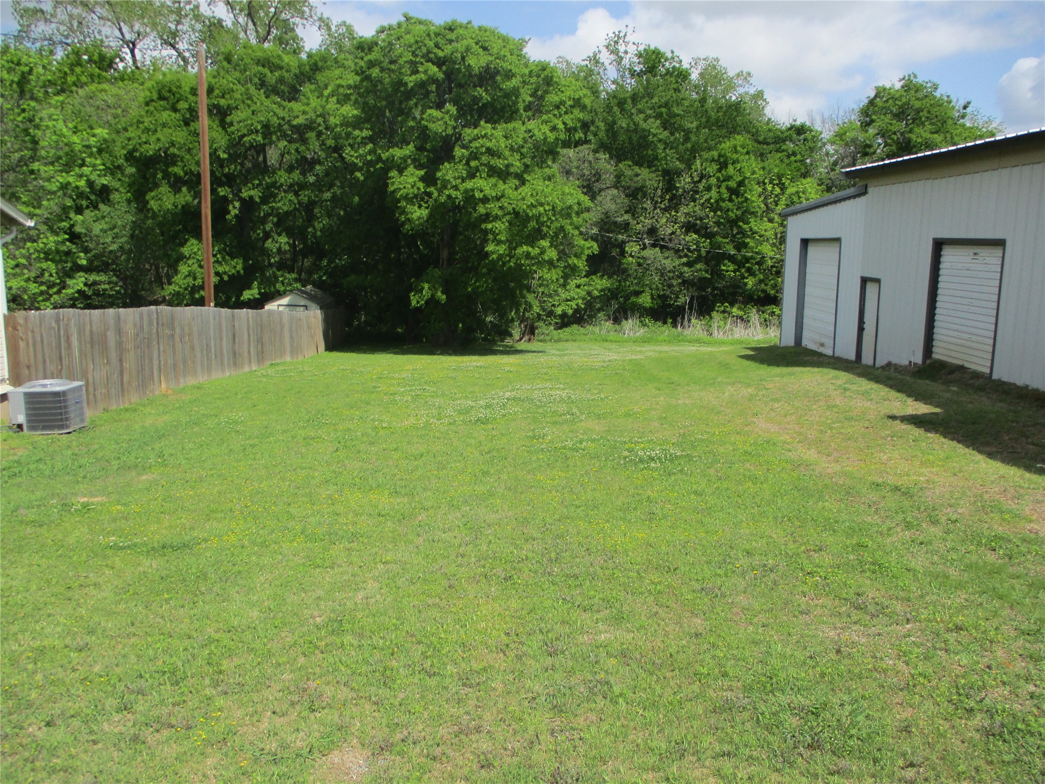 107 W Day Street Denison TX 75021