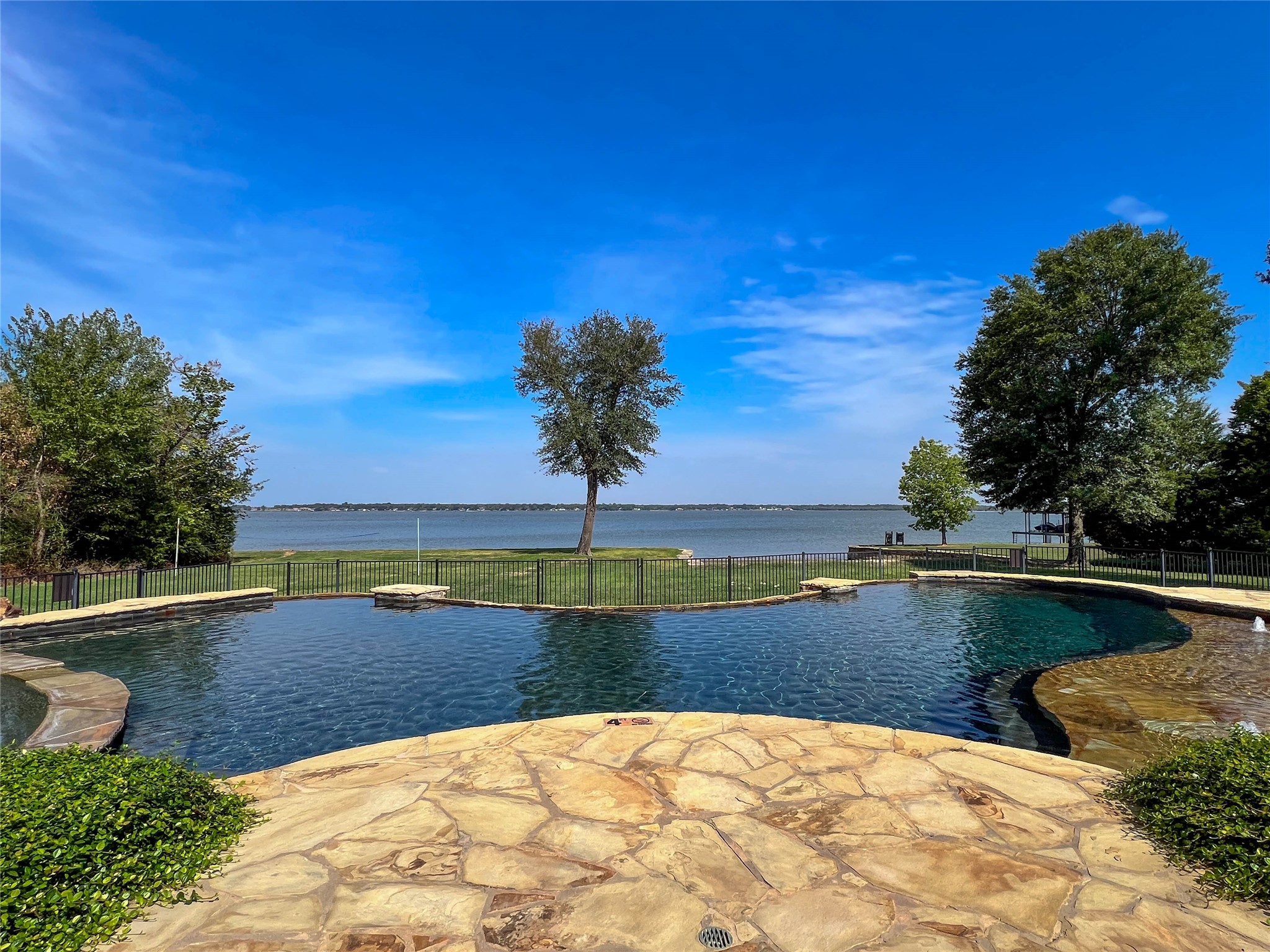 307 Sun Valley Mabank TX 75147