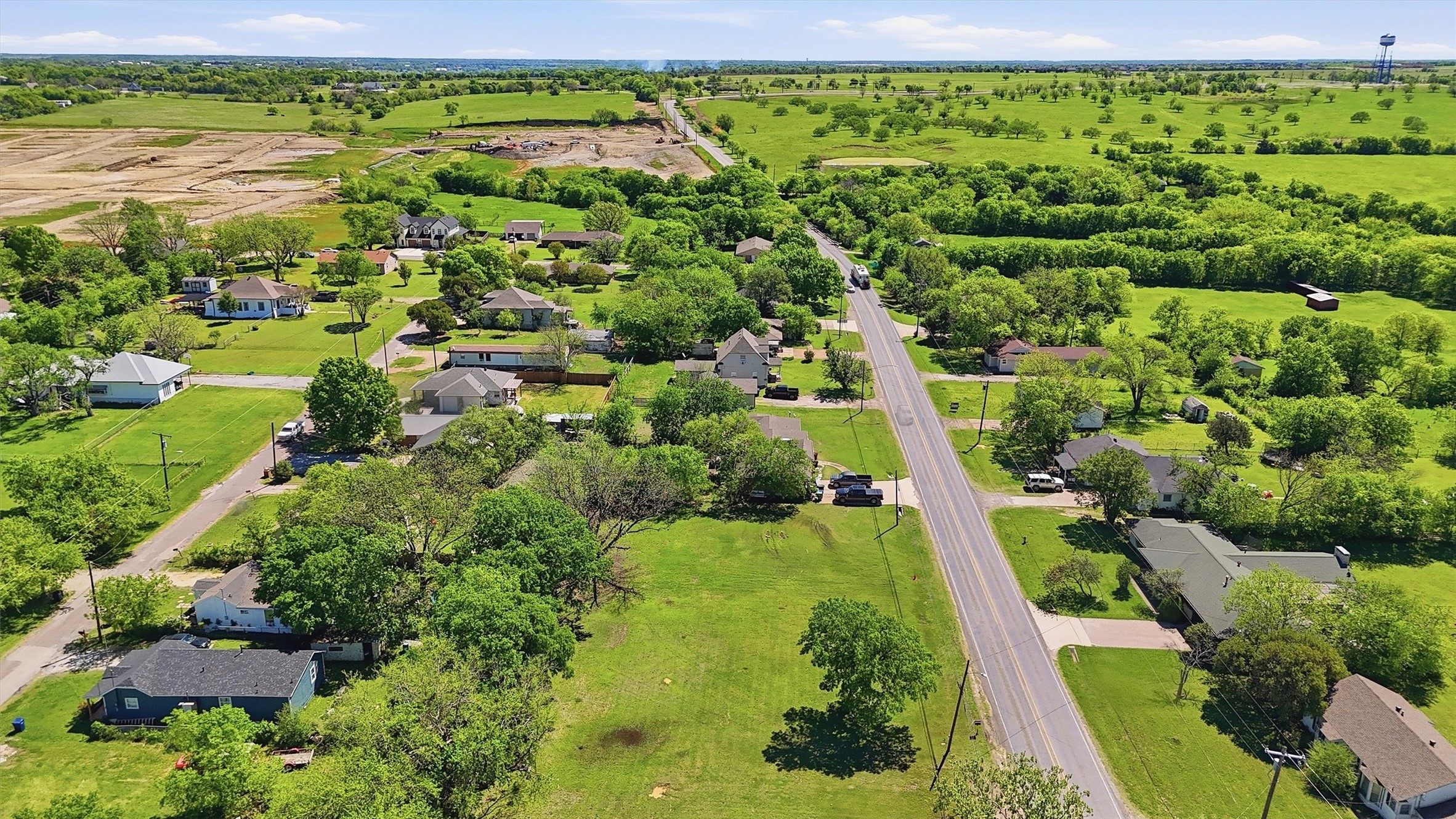 104 E Main Street Gunter TX 75058