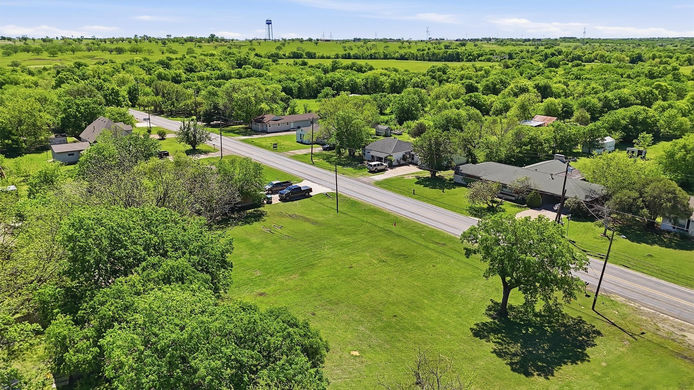 104 E Main Street Gunter TX 75058