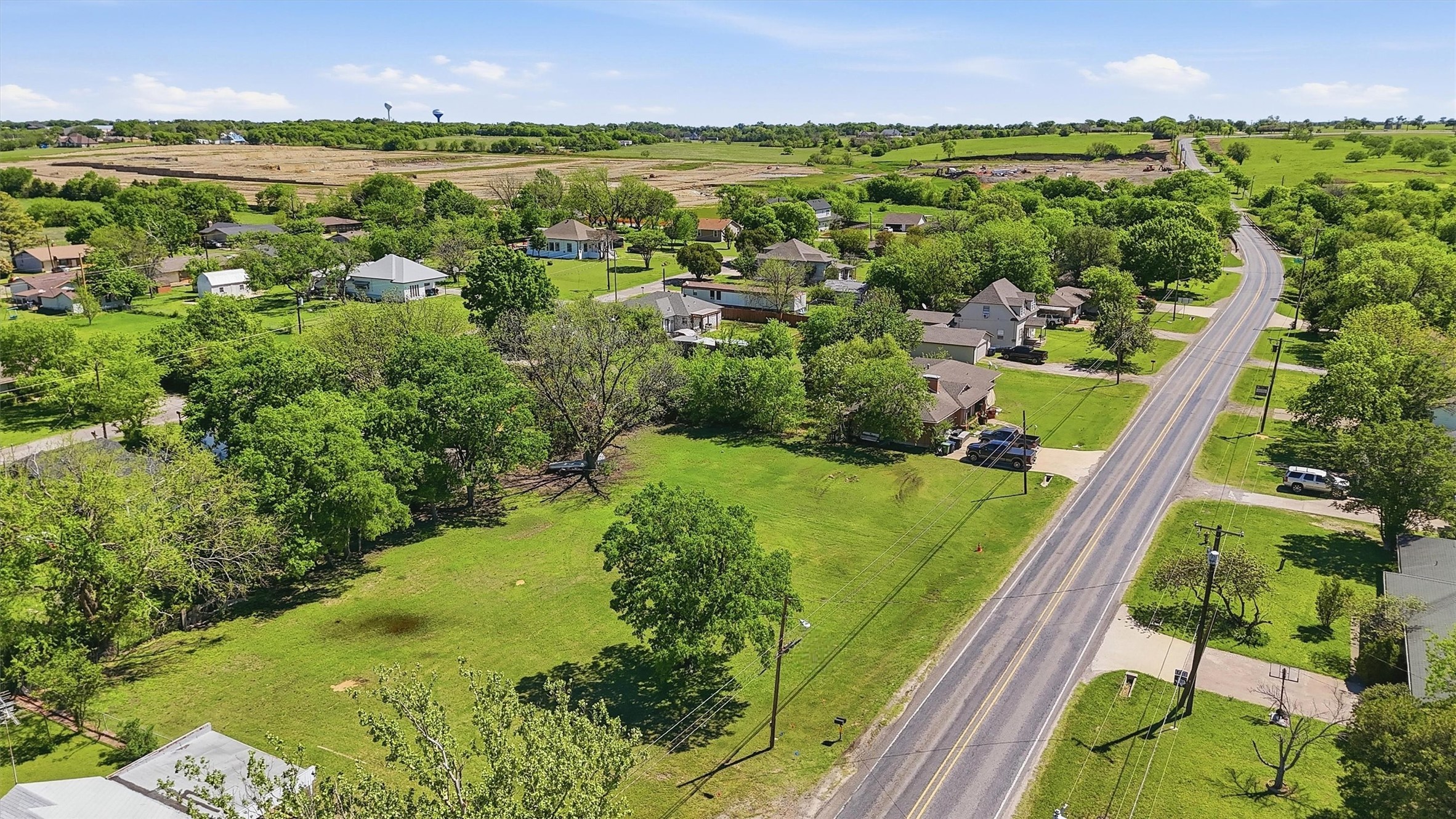104 E Main Street Gunter TX 75058