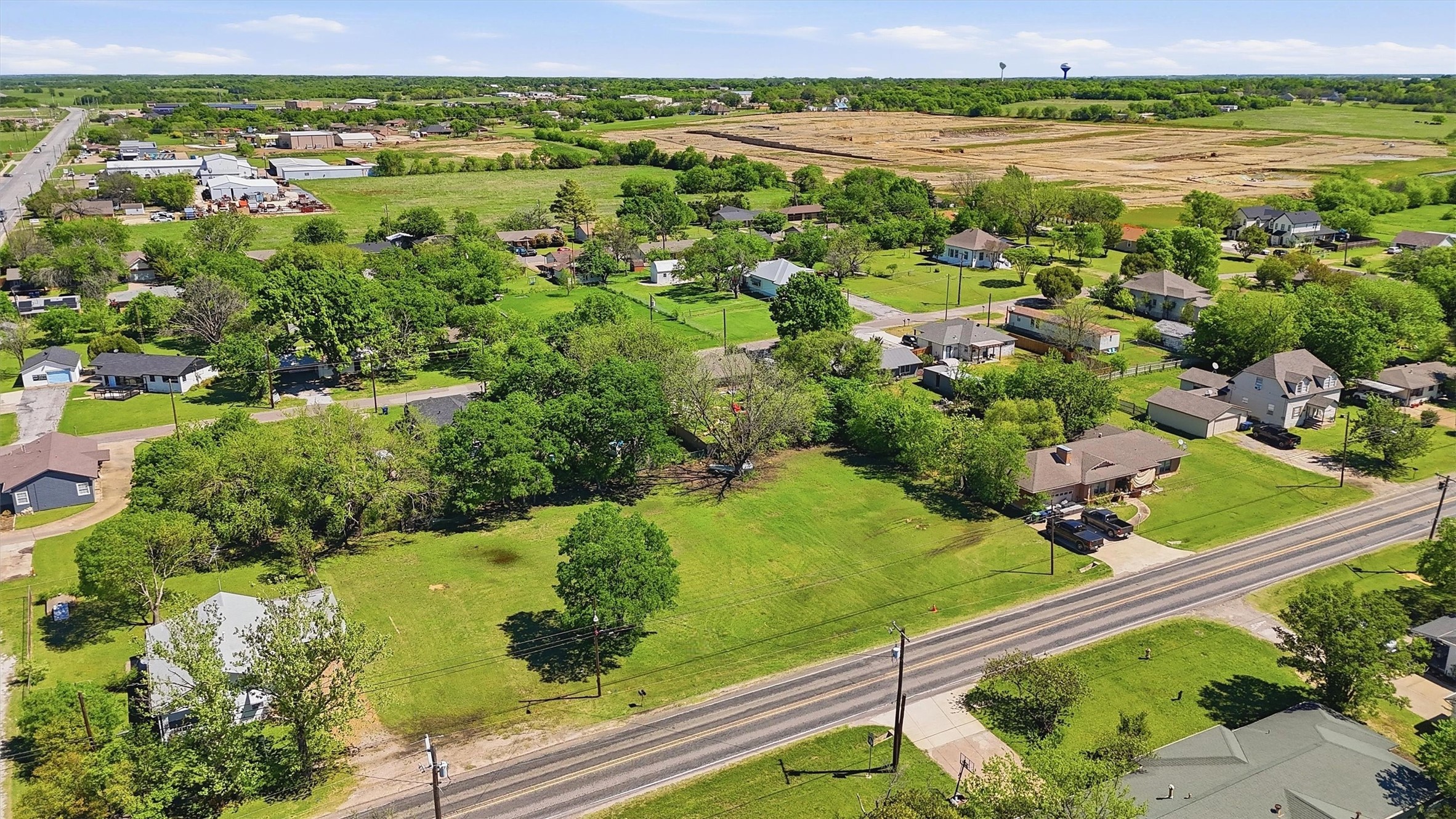 104 E Main Street Gunter TX 75058