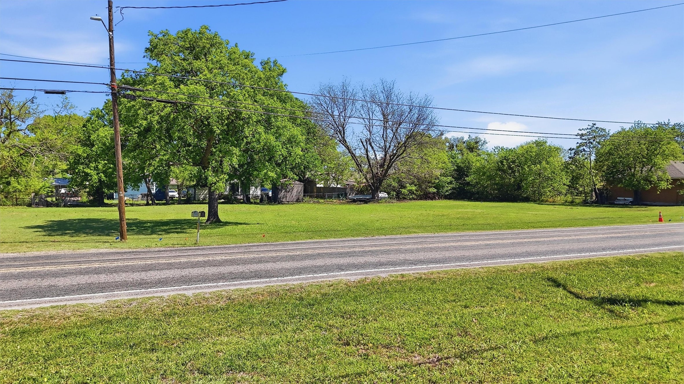 104 E Main Street Gunter TX 75058